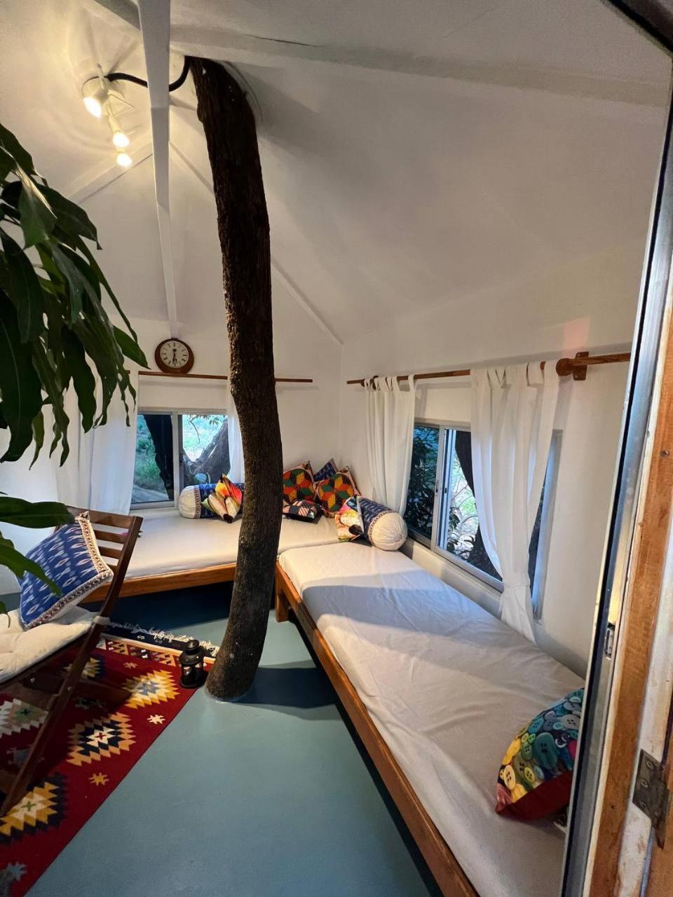 Mars Jungle Adventure Stud Farm With Private Jacuzzi Villa Narsinge Room photo